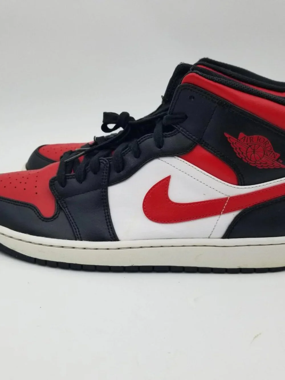 Air Jordan 1 Mid Shoes Mens Size 13 Bred Toe 554724-079 Nike Basketball Sneaker